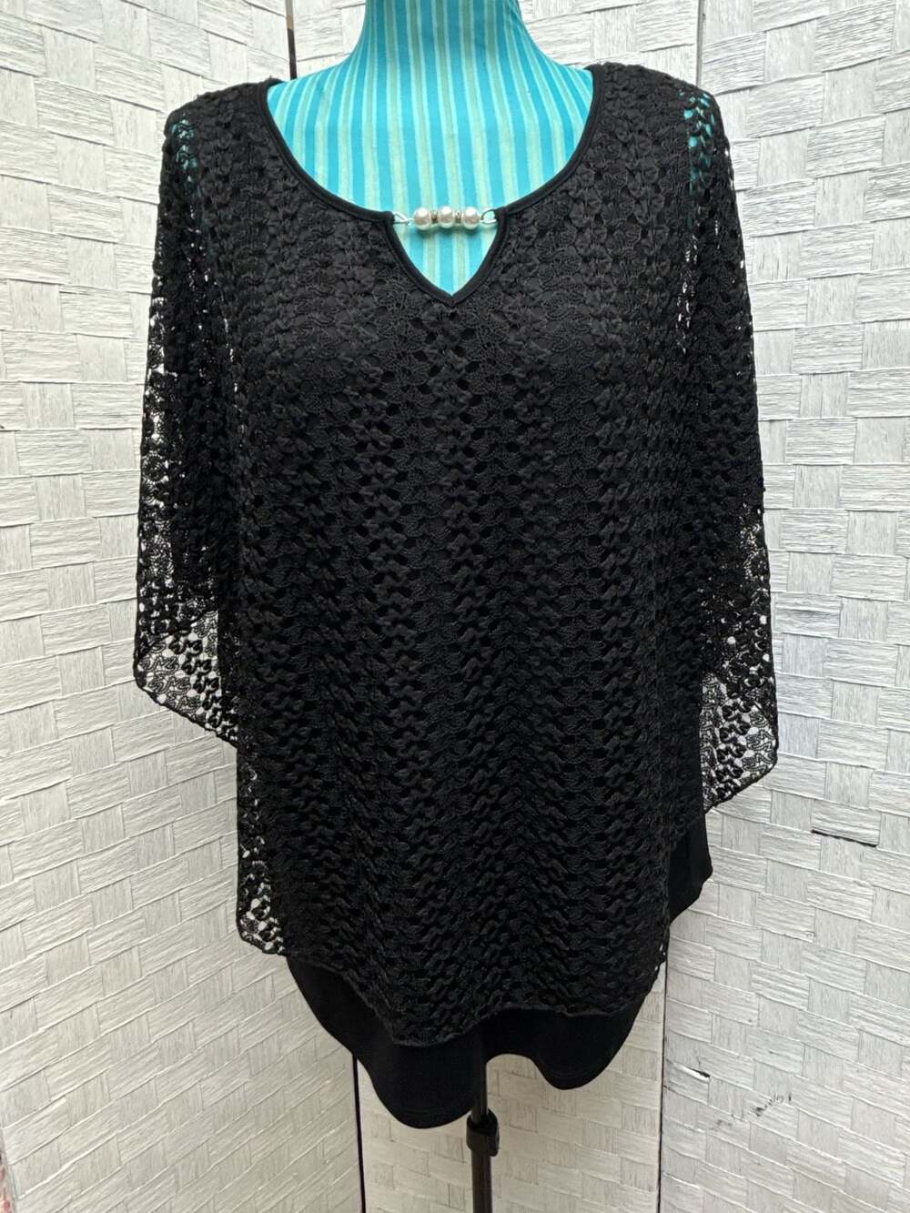 Jade Moon Black Lace Poncho Shirt Size 2X Pearl Neck Detail